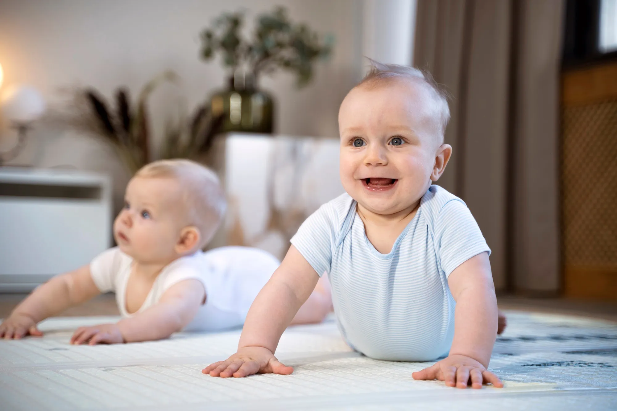 babies-crawling-learning-walk-together_23-21492945
